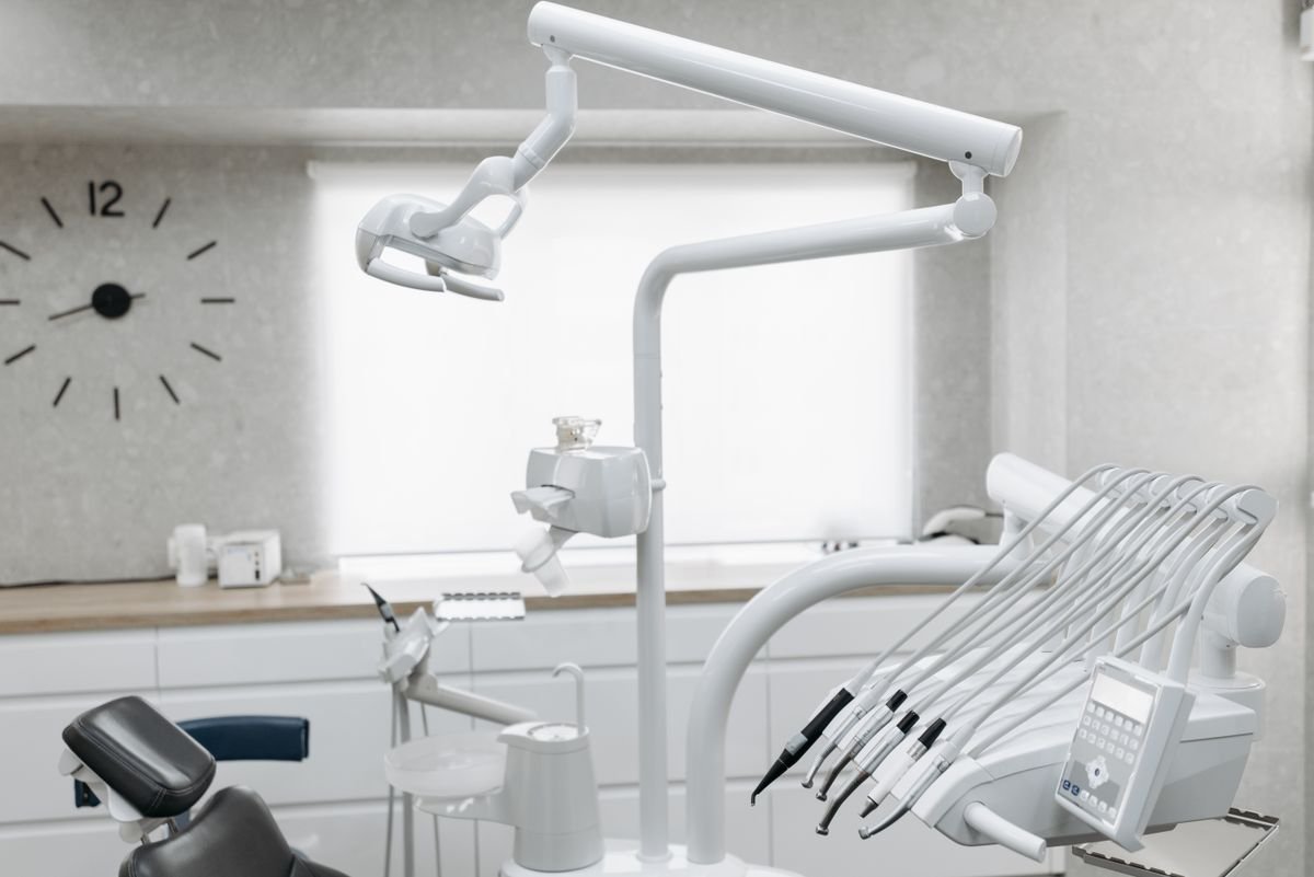 Clean, modern dental treatment room